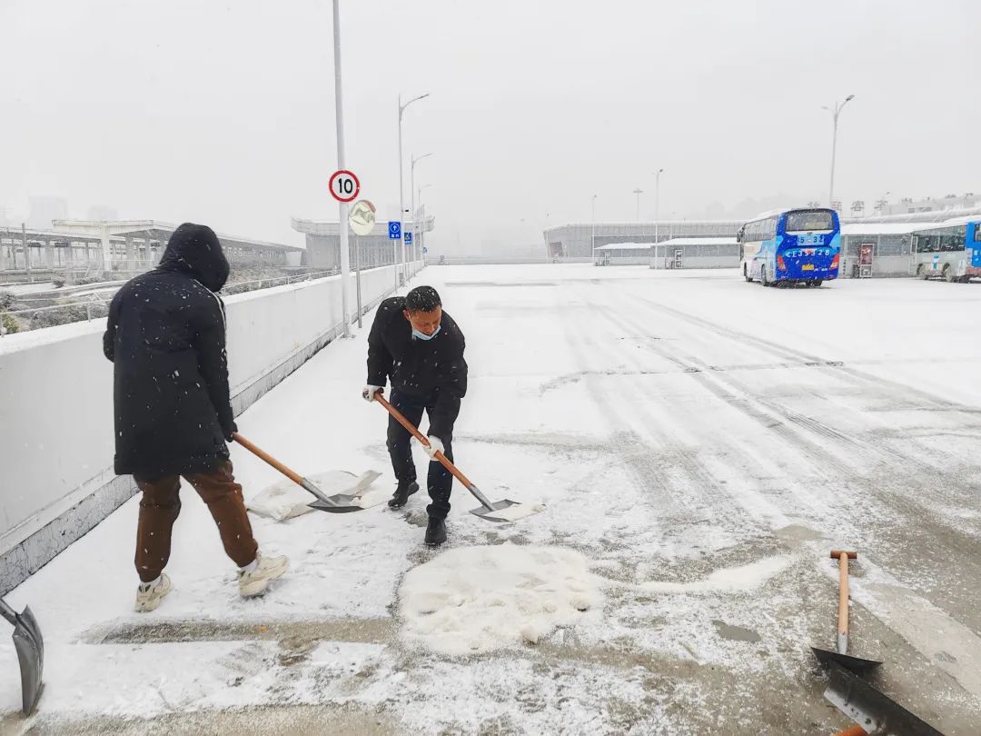 馬鞍山長(zhǎng)客：大雪寒潮 溫暖護(hù)航