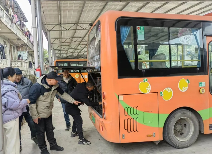 撫州長運：南豐分公司開展“愛車例保”交流活動